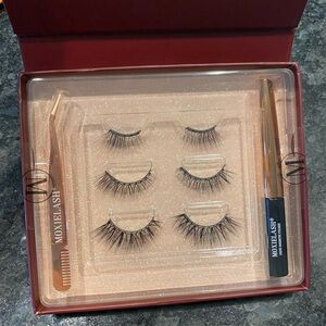 Brand New - Moxielash love kit